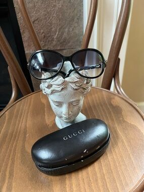 Gucci Y2K Women's Black Oversized Round Sunglasses Horsebit Logo Frida Giannini